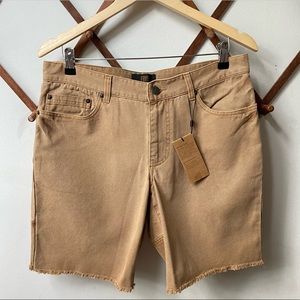 NWT Frye Camber Tan Men’s Shorts